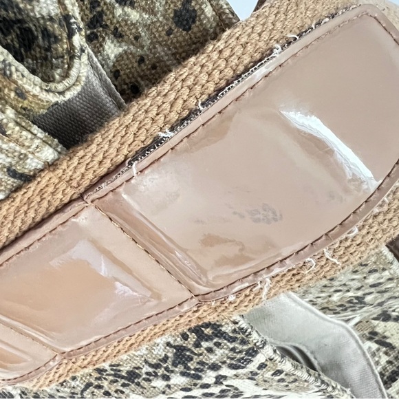 Tory Burch Elegant Snake print Tan Brown Patent Leather Canvas Shoulder Bag - Picture 10 of 14